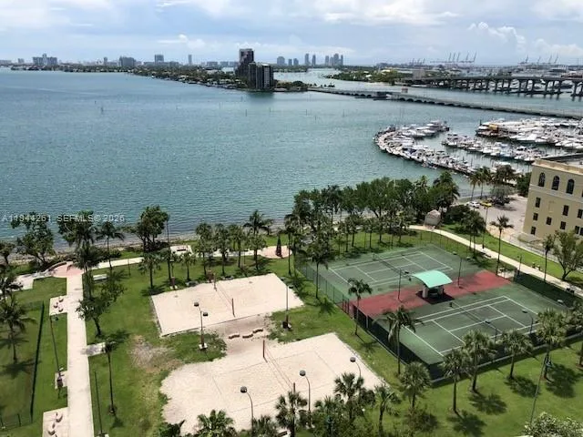 488 NE 18th St # 3703, Miami, FL 33132 photo 10