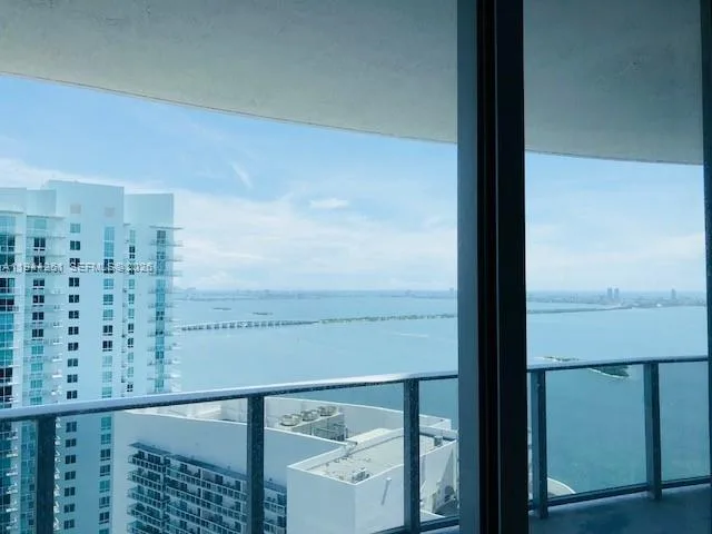 488 NE 18th St # 3703, Miami, FL 33132 photo 5