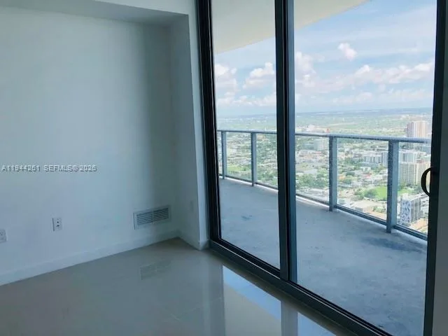 488 NE 18th St # 3703, Miami, FL 33132 photo 6