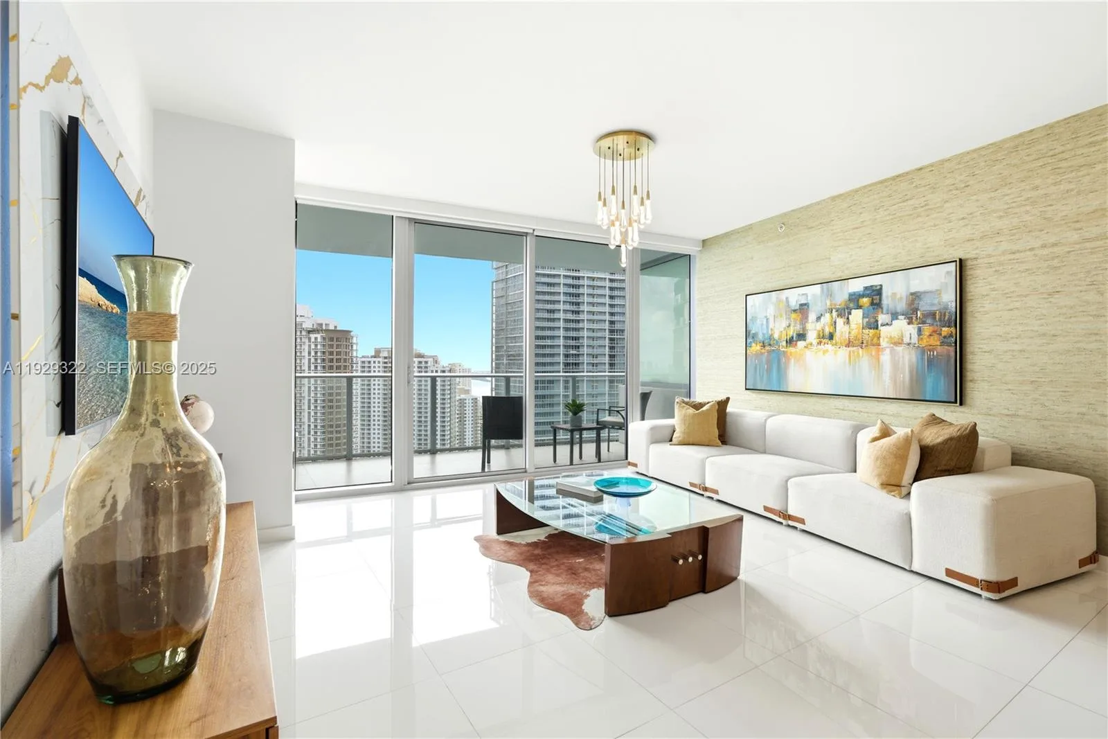 200 Biscayne Boulevard Way # 3205, Miami, FL 33131 photo 3