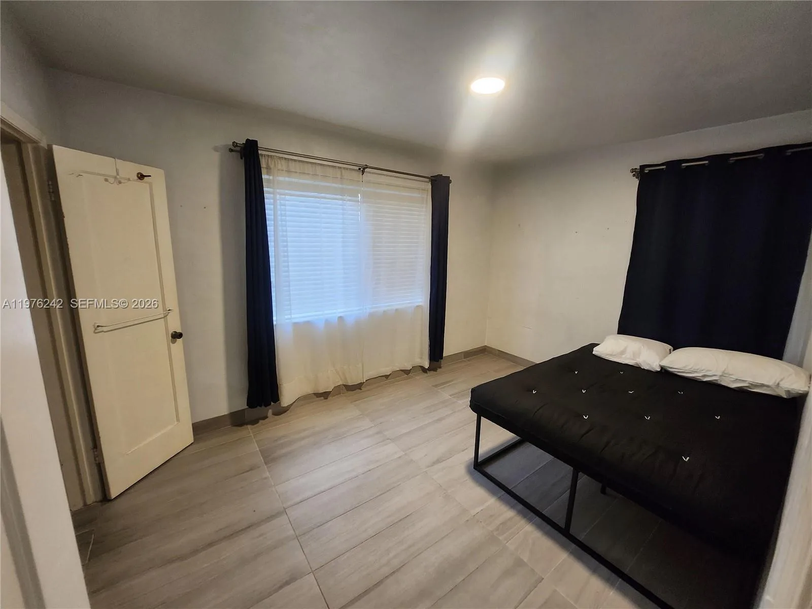 3560 NW 19th St, Miami, FL 33125 photo 6