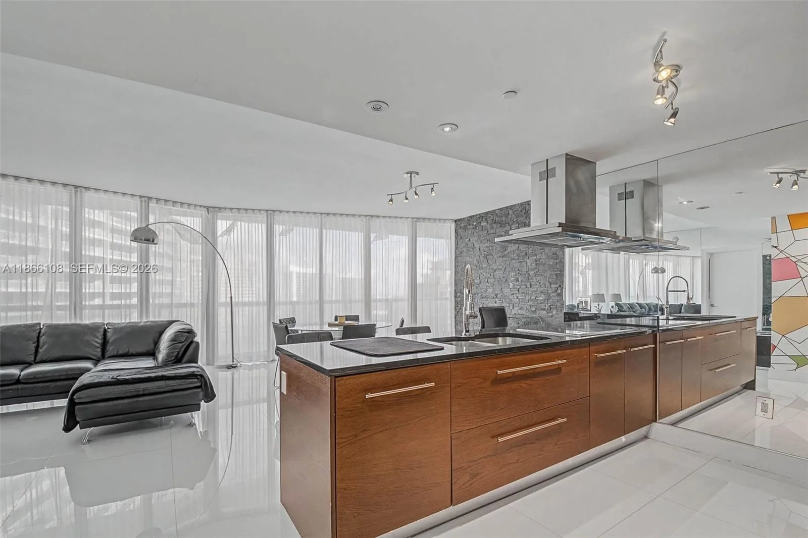 495 Brickell Ave # 3504, Miami, FL 33131