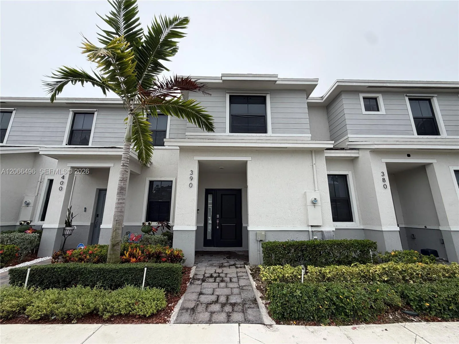 390 NE 12th St, Florida City, FL 33034