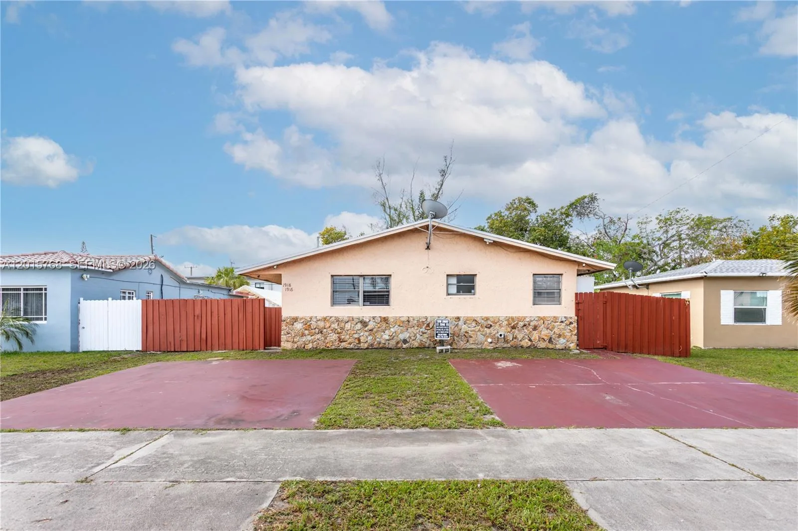 1916 - 1918 Grant Street, Hollywood, FL 33020 photo 2