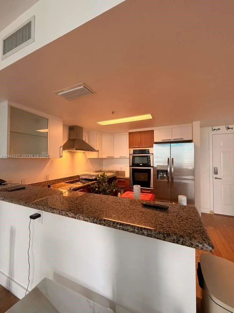 170 SE 14th St # 1807, Miami, FL 33131 photo 2