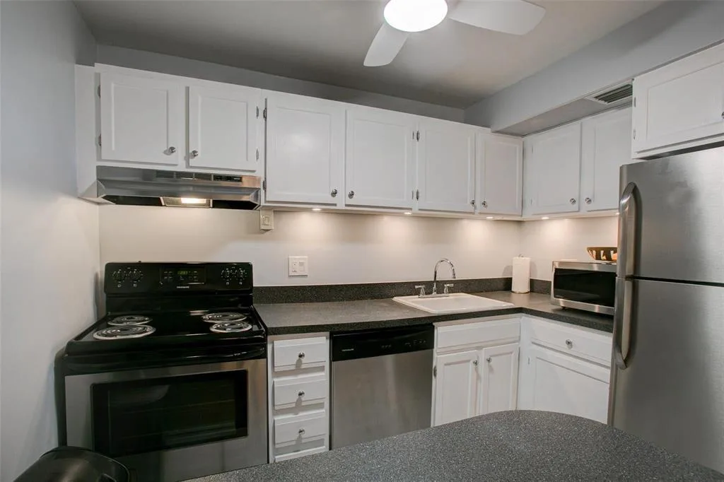3740 INVERRARY Drive # 3I, Lauderhill, FL 33319 photo 6