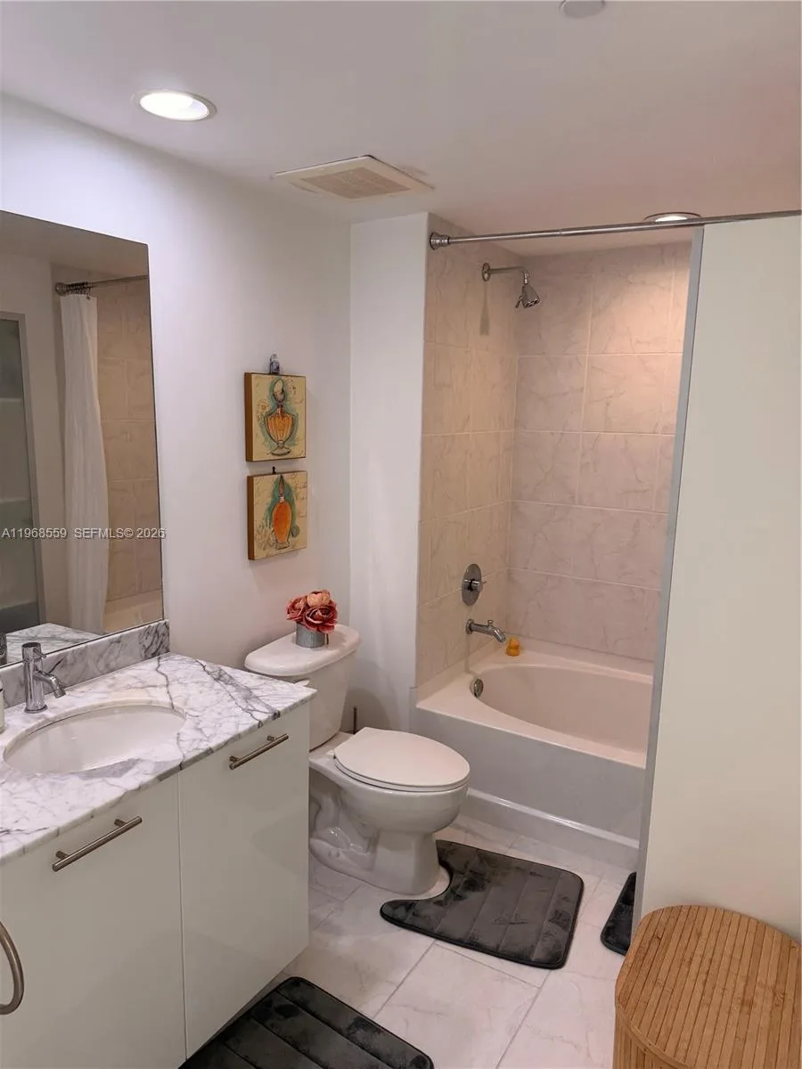 951 Brickell Ave # 3108, Miami, FL 33131 photo 10