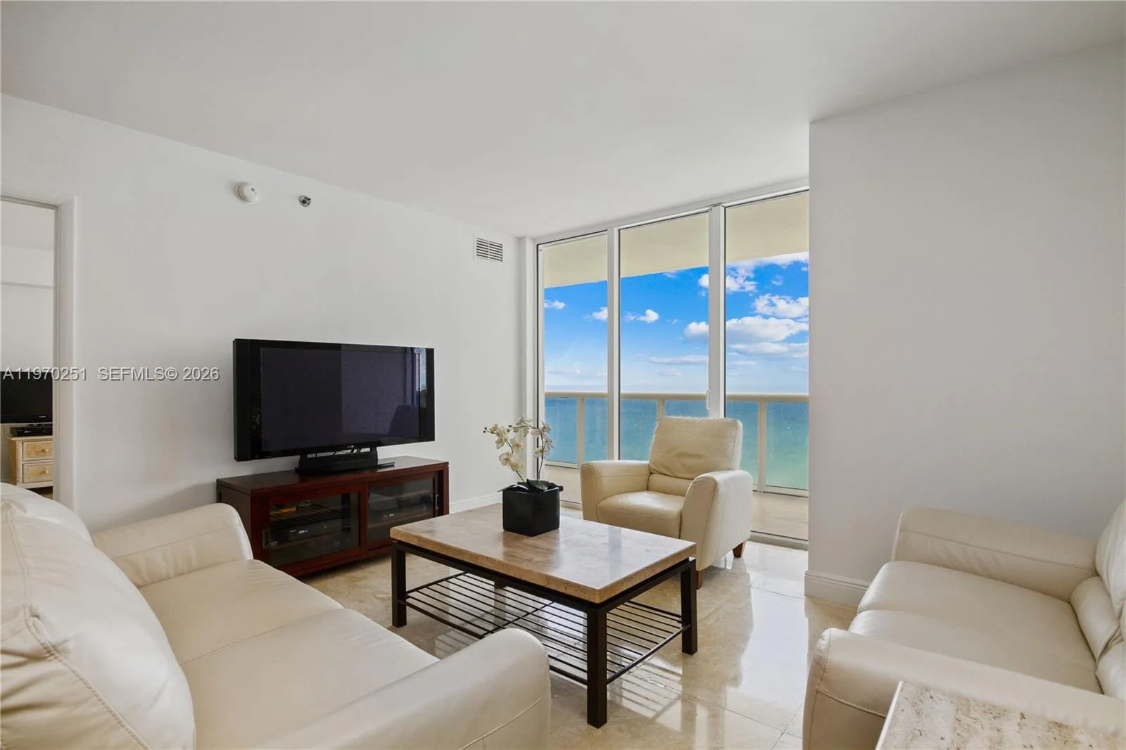 1830 S Ocean Dr # 4204, Hallandale Beach, FL 33009 photo 2