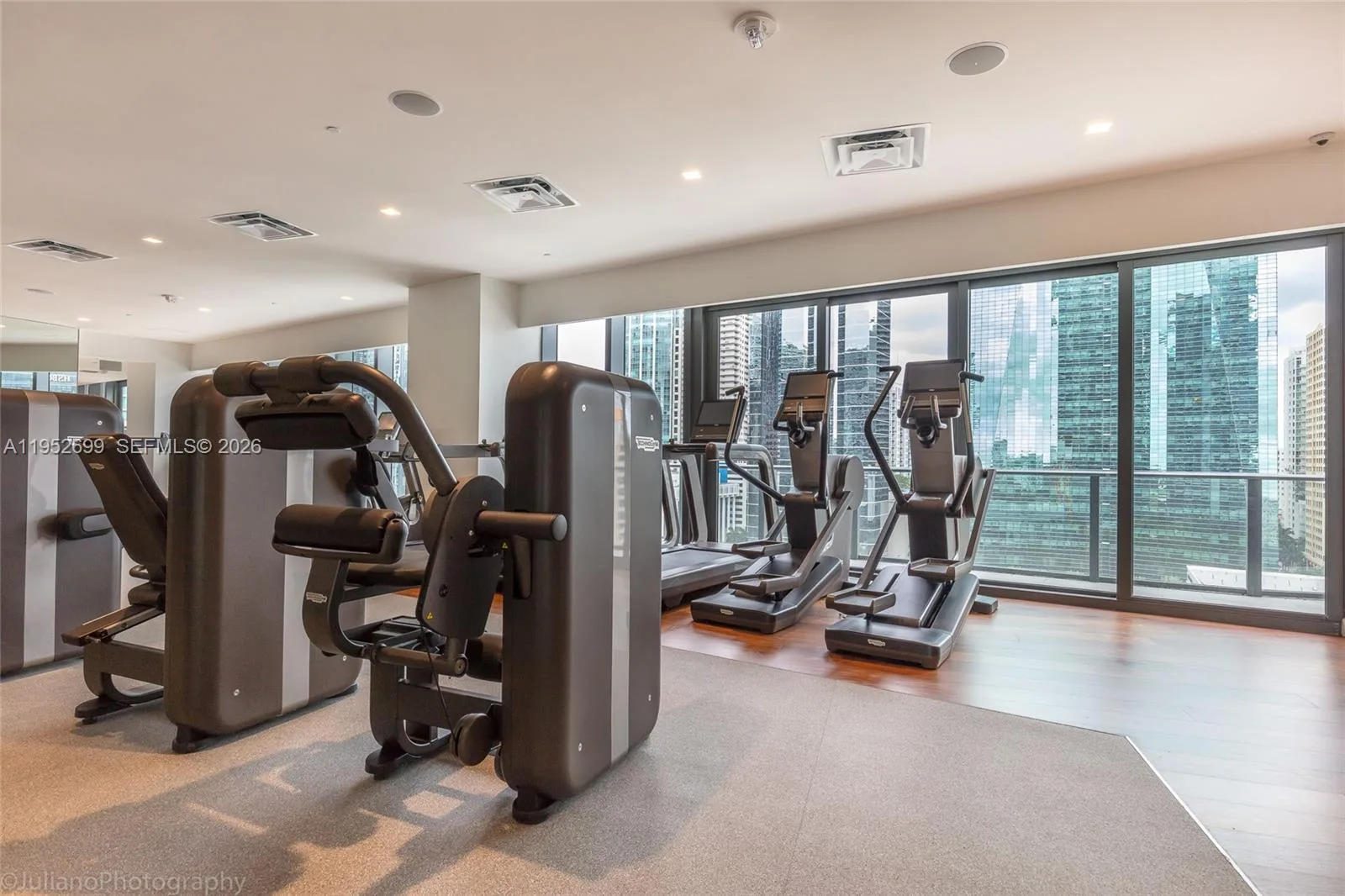 1300 S Miami Ave # 3604, Miami, FL 33130 photo 10