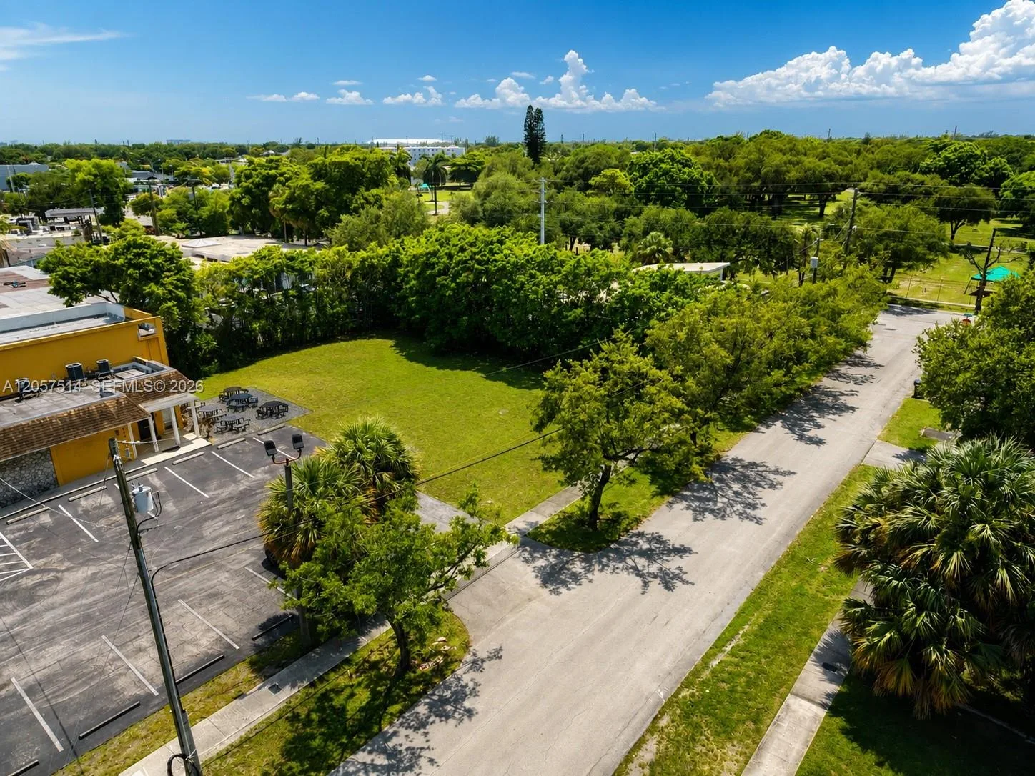 1820 NE 153rd St, North Miami Beach, FL 33162 photo 4