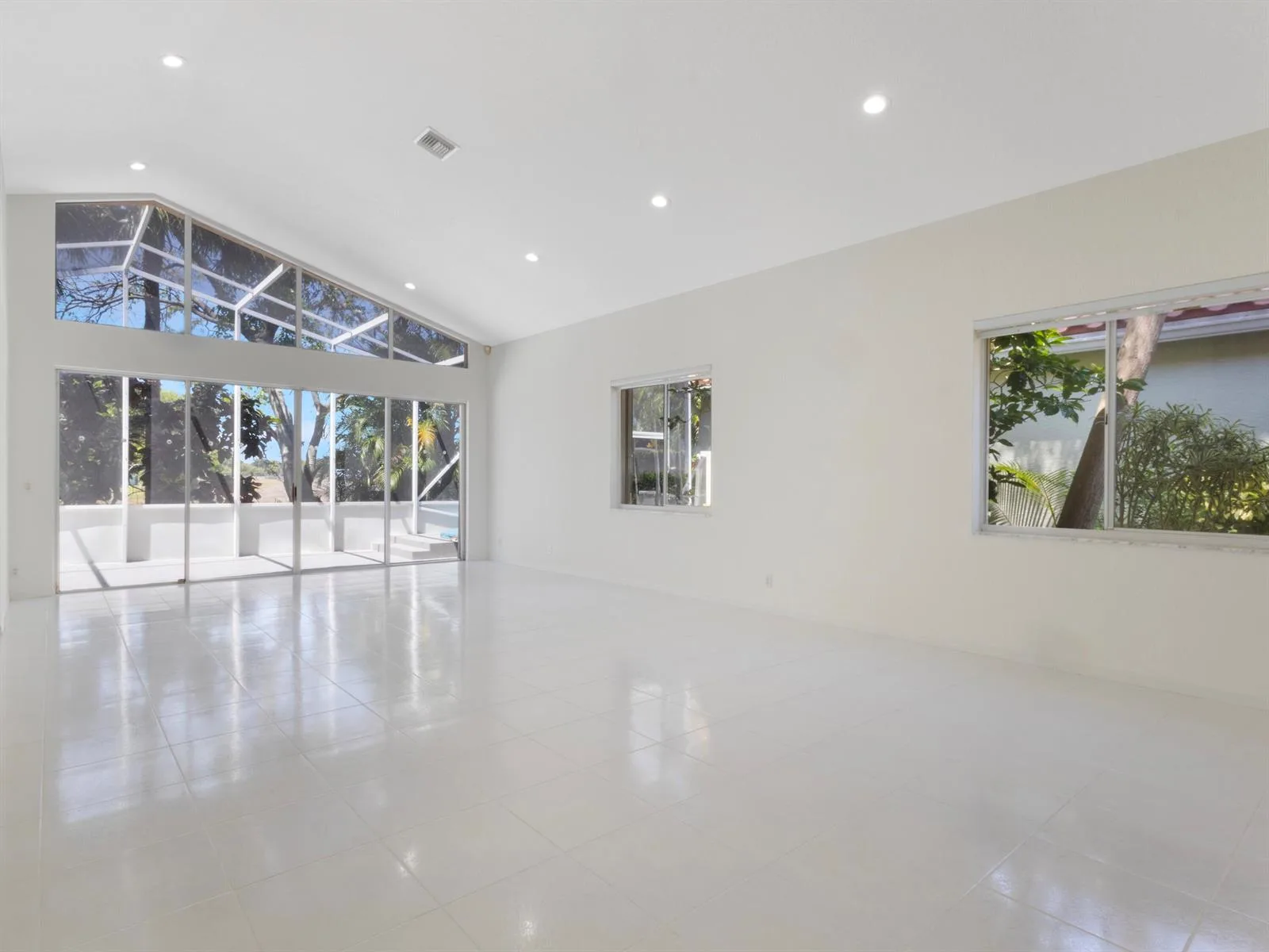 5279 Brookview Drive, Boynton Beach, FL 33437 photo 8