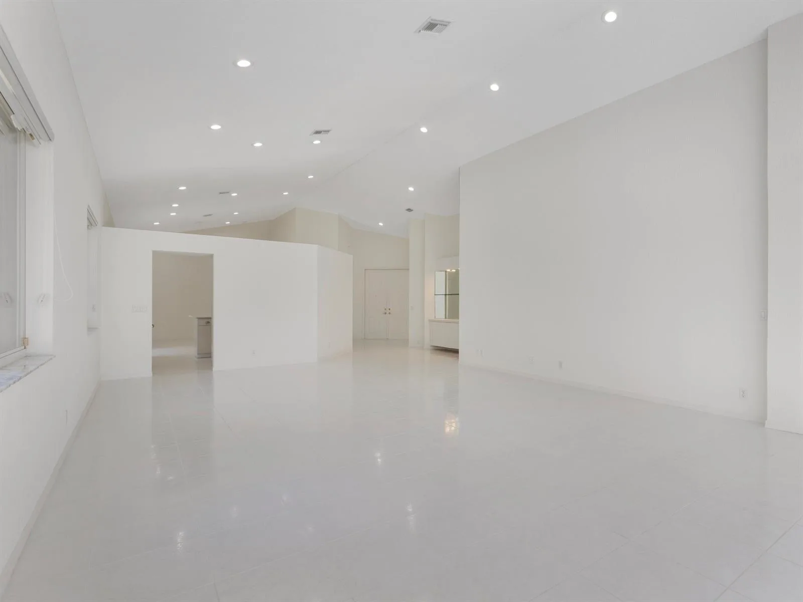 5279 Brookview Drive, Boynton Beach, FL 33437 photo 9