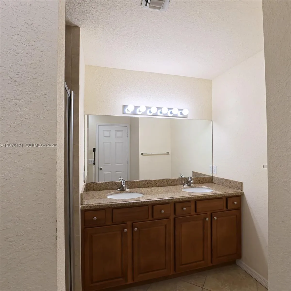 1000 Palm Trl # 8, Delray Beach, FL 33483 photo 13