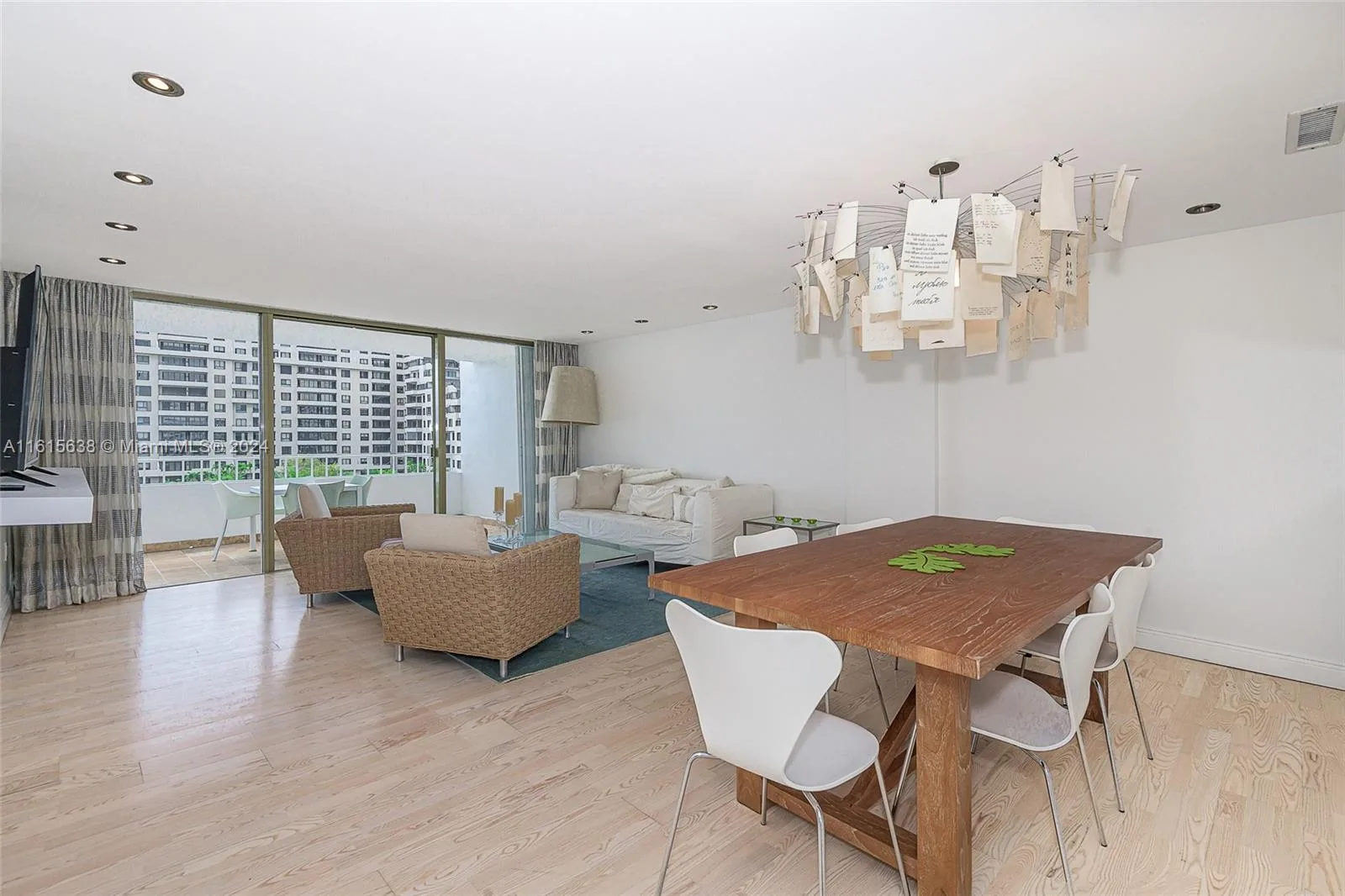 199 Ocean Lane Dr # 611, Key Biscayne, FL 33149