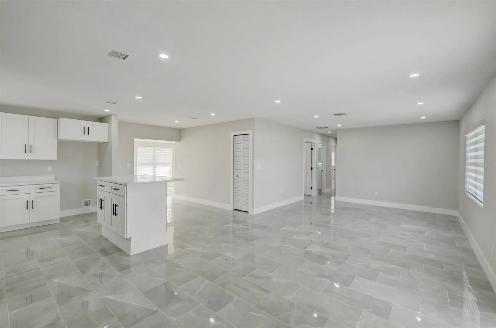520 SW 13TH Place, Deerfield Beach, FL 33441 photo 3