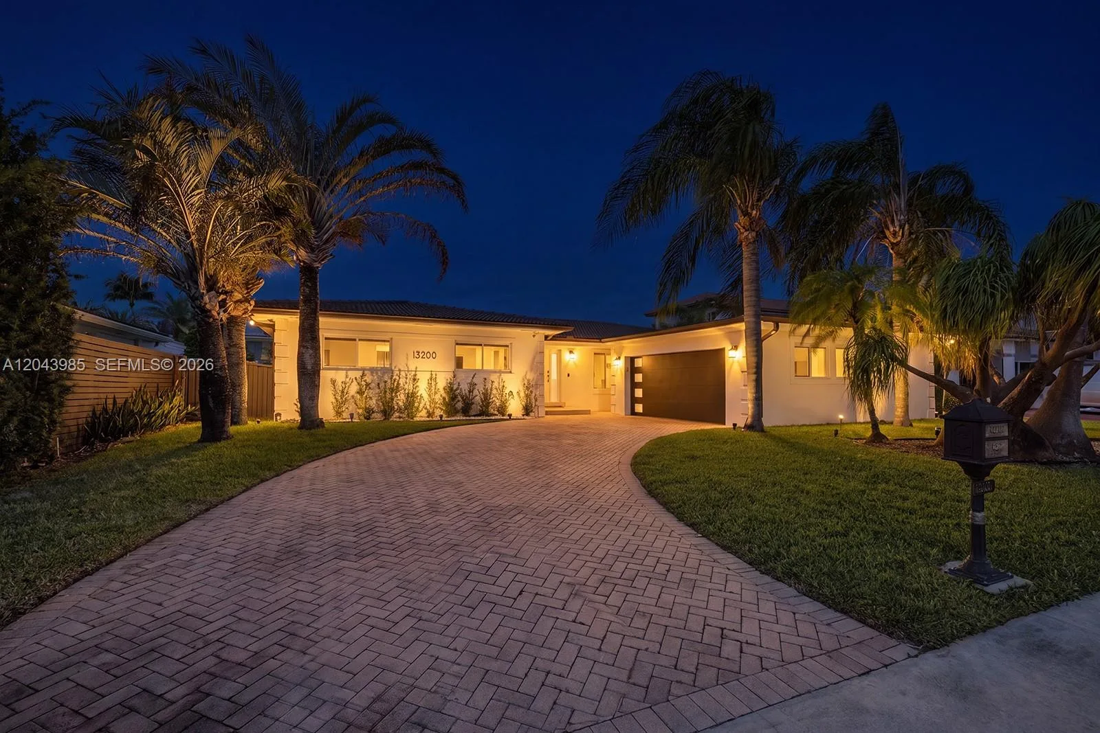 13200 Ortega Ln, North Miami, FL 33181 photo 3