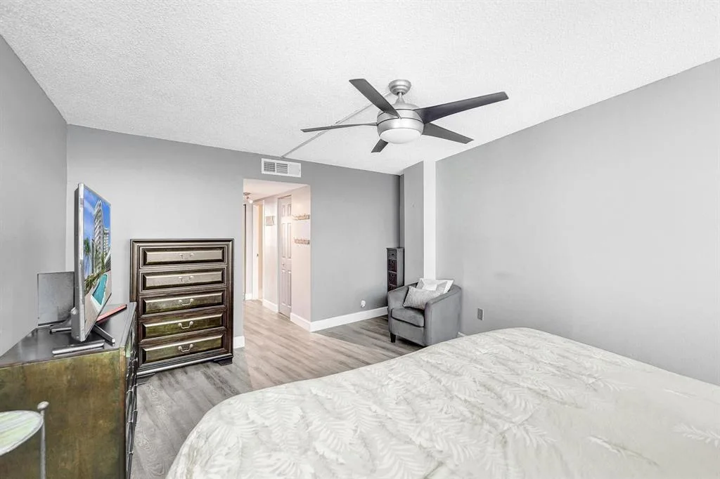 100 Golden Isles Drive # 815, Hallandale Beach, FL 33009 photo 9