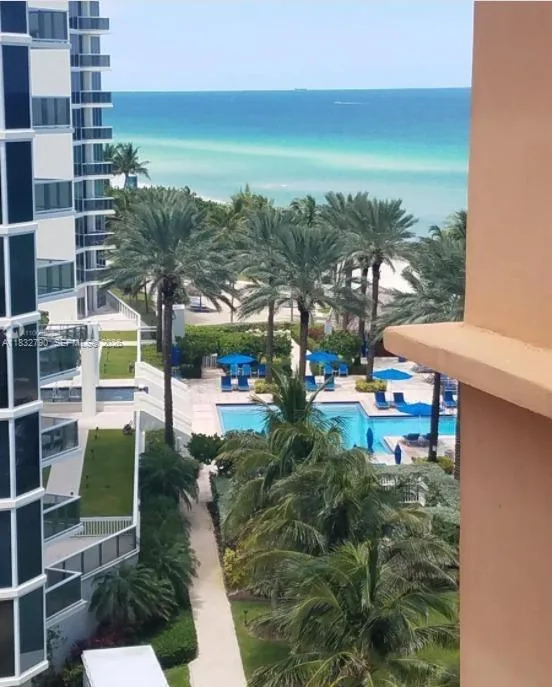 19201 Collins Ave # 717, Sunny Isles Beach, FL 33160 photo 2