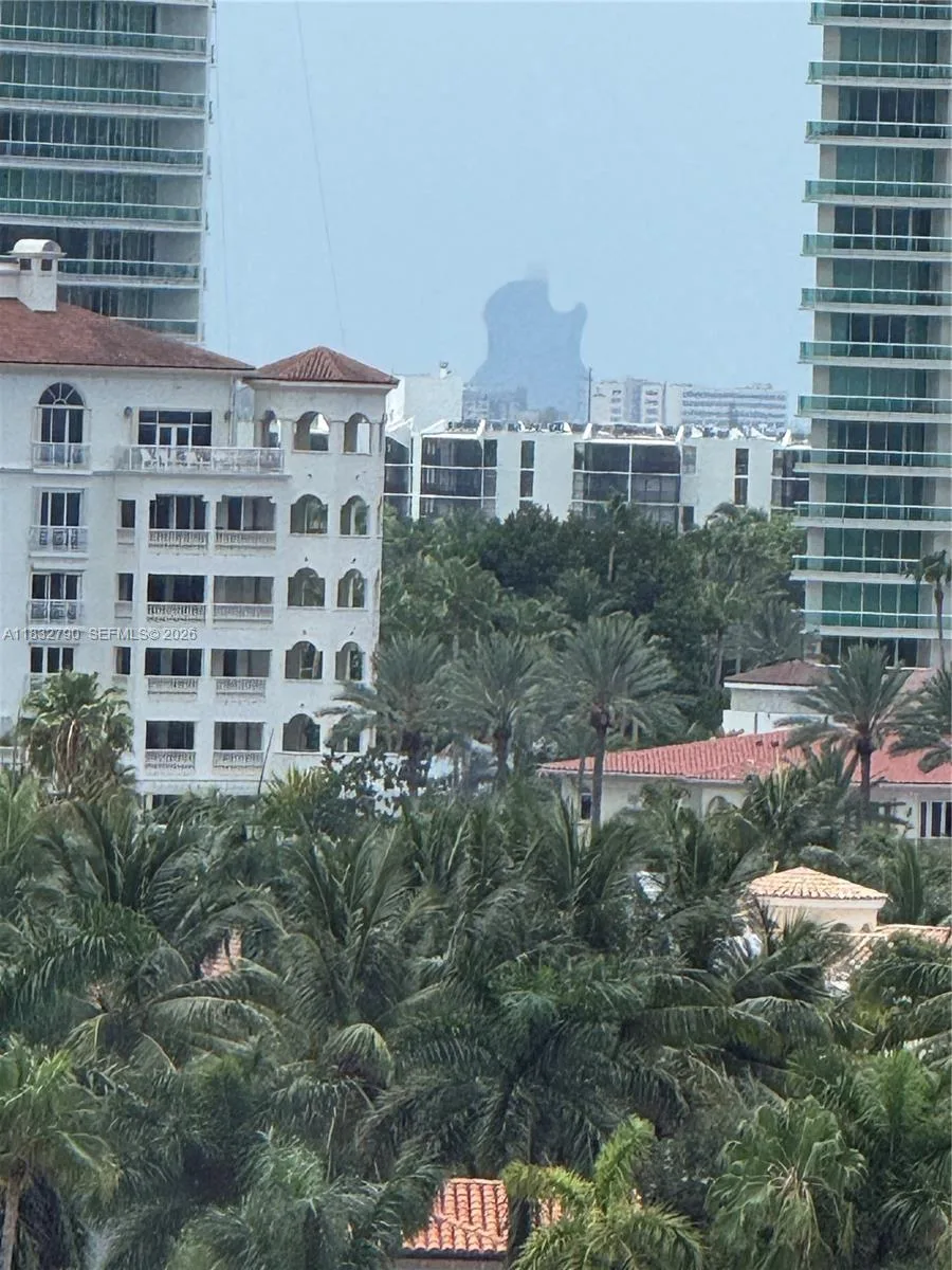 19201 Collins Ave # 717, Sunny Isles Beach, FL 33160 photo 3