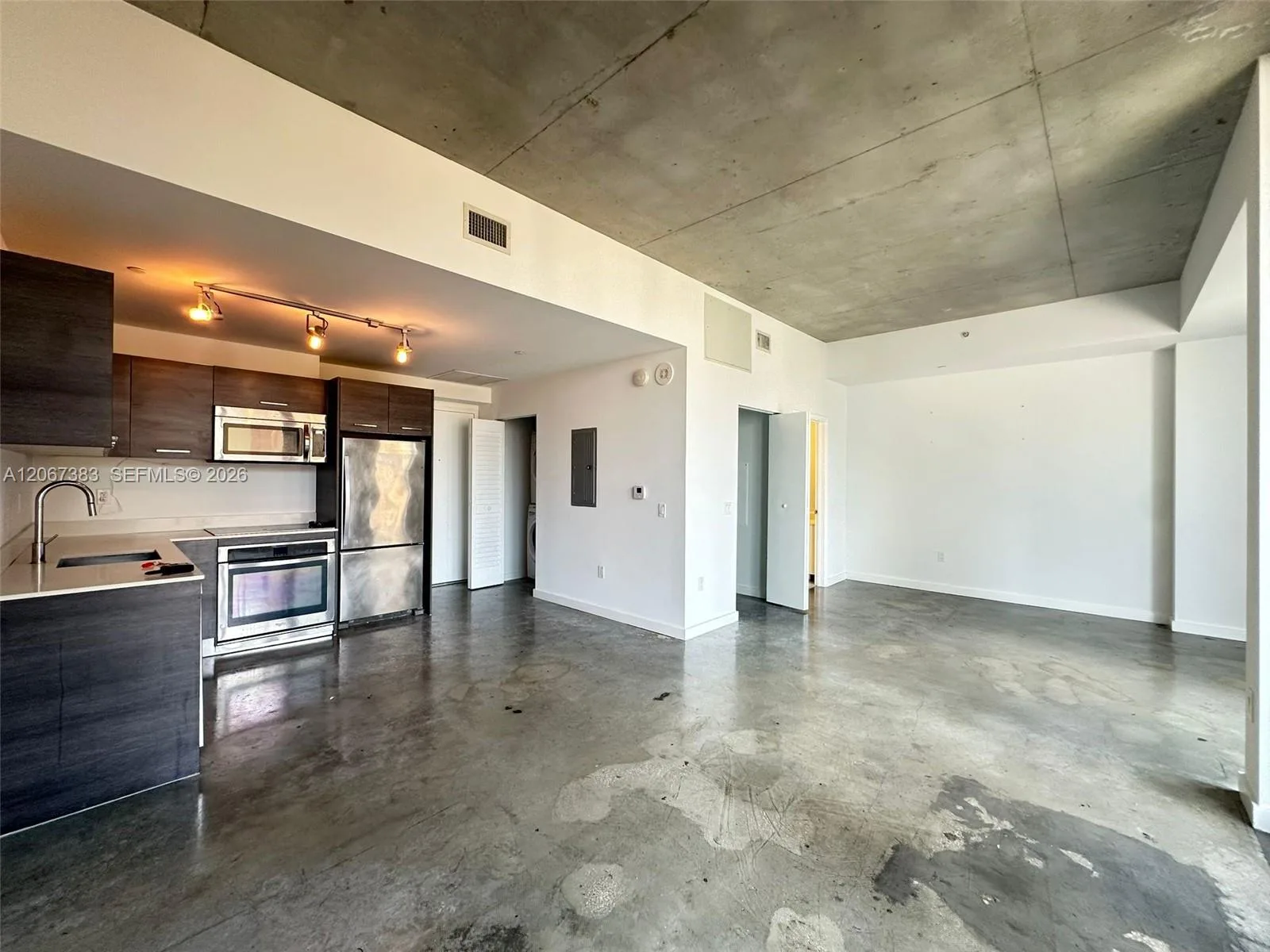 151 SE 1st St # 1505, Miami, FL 33131 photo 8