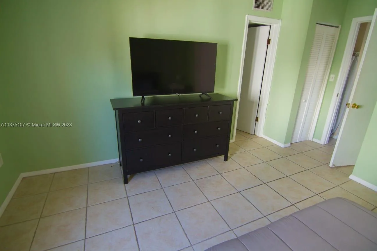 753 Michigan Ave # 2D, Miami Beach, FL 33139 photo 12