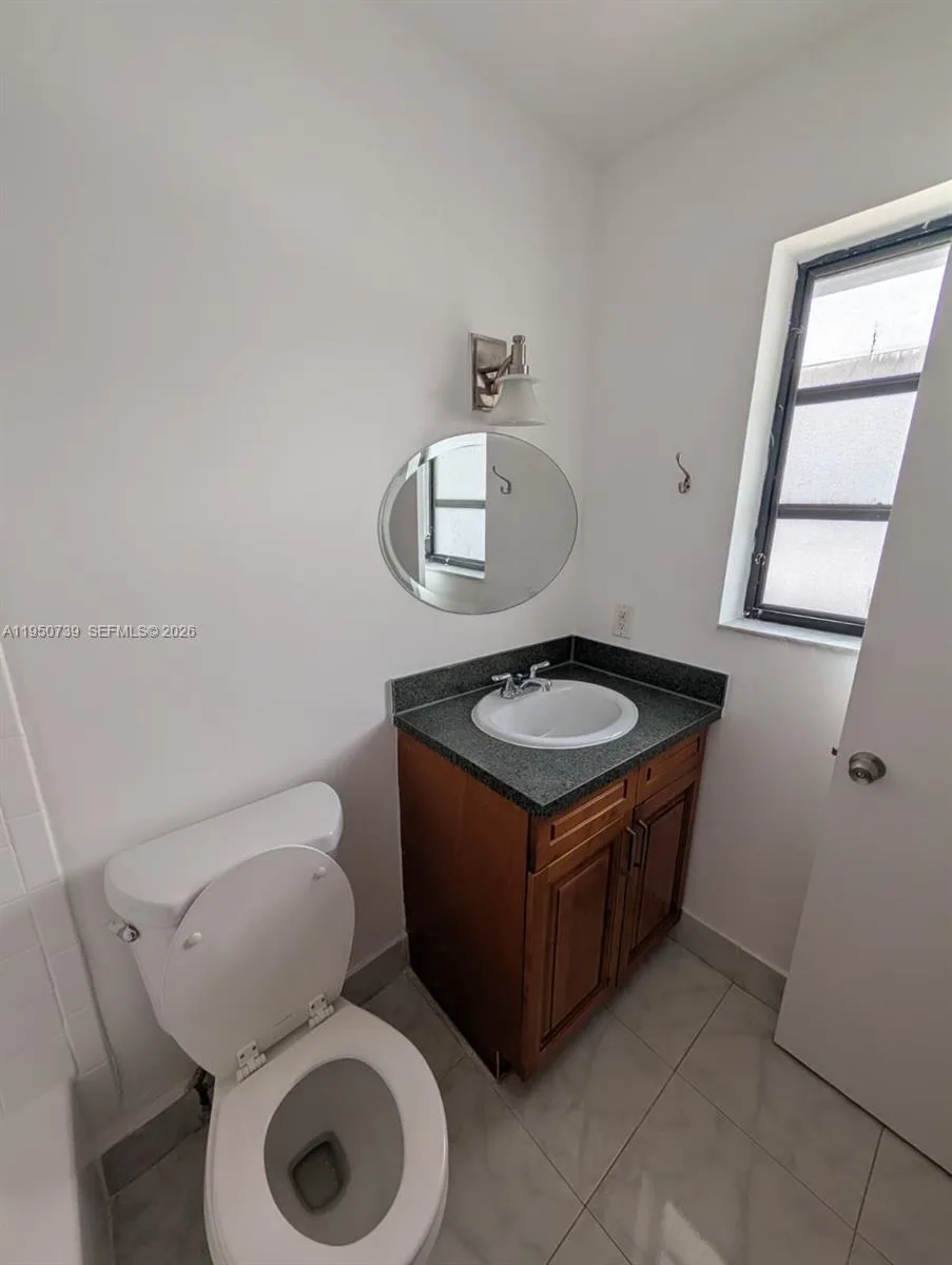 235 Antilla Ave # 4, Coral Gables, FL 33134 photo 10