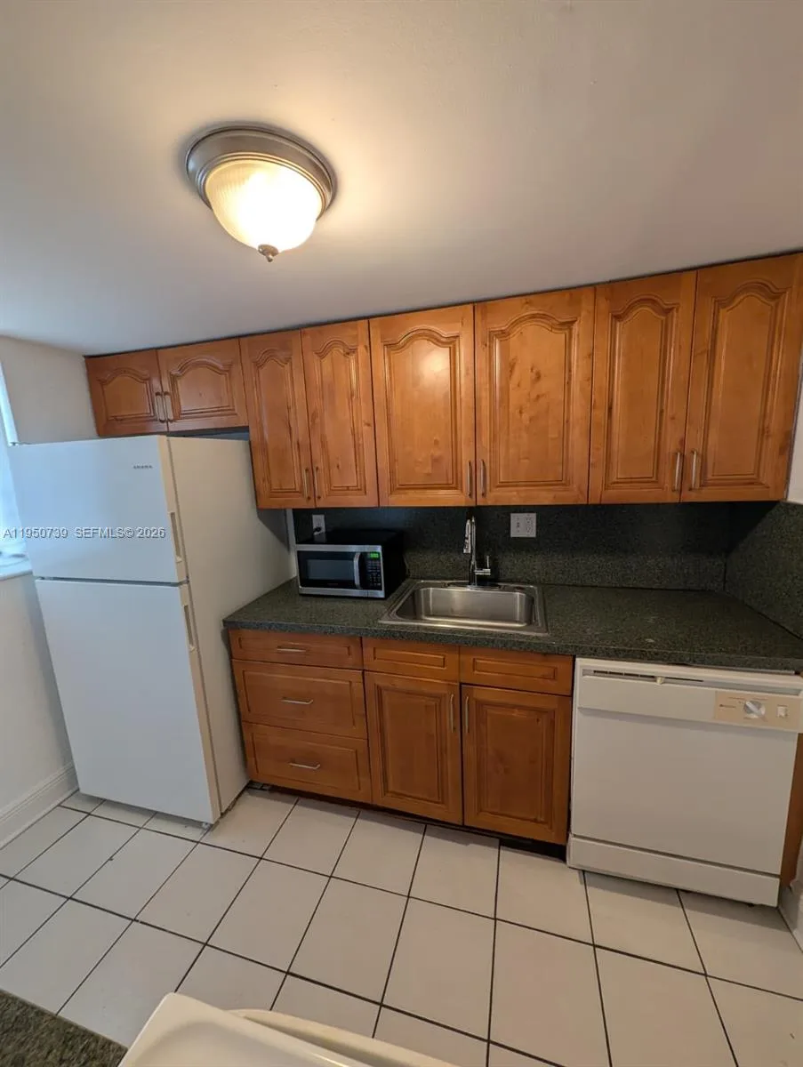 235 Antilla Ave # 4, Coral Gables, FL 33134 photo 13