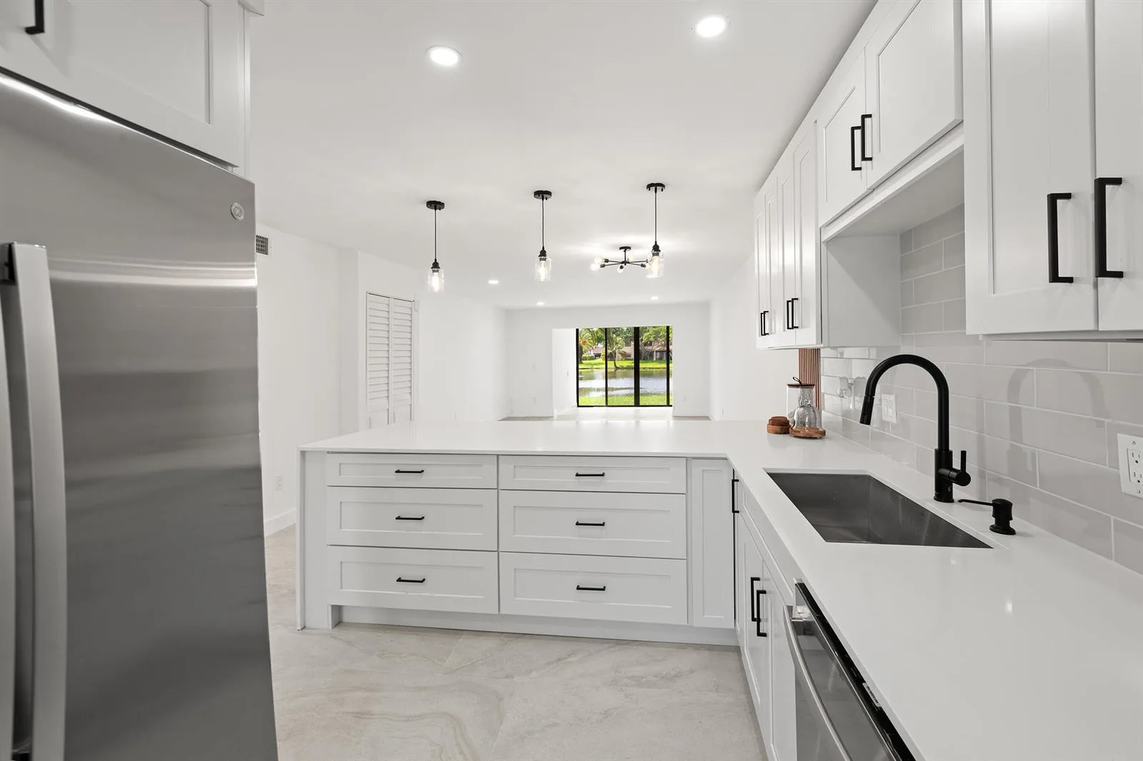 9293 Vista Del Lago # 15c, Boca Raton, FL 33428