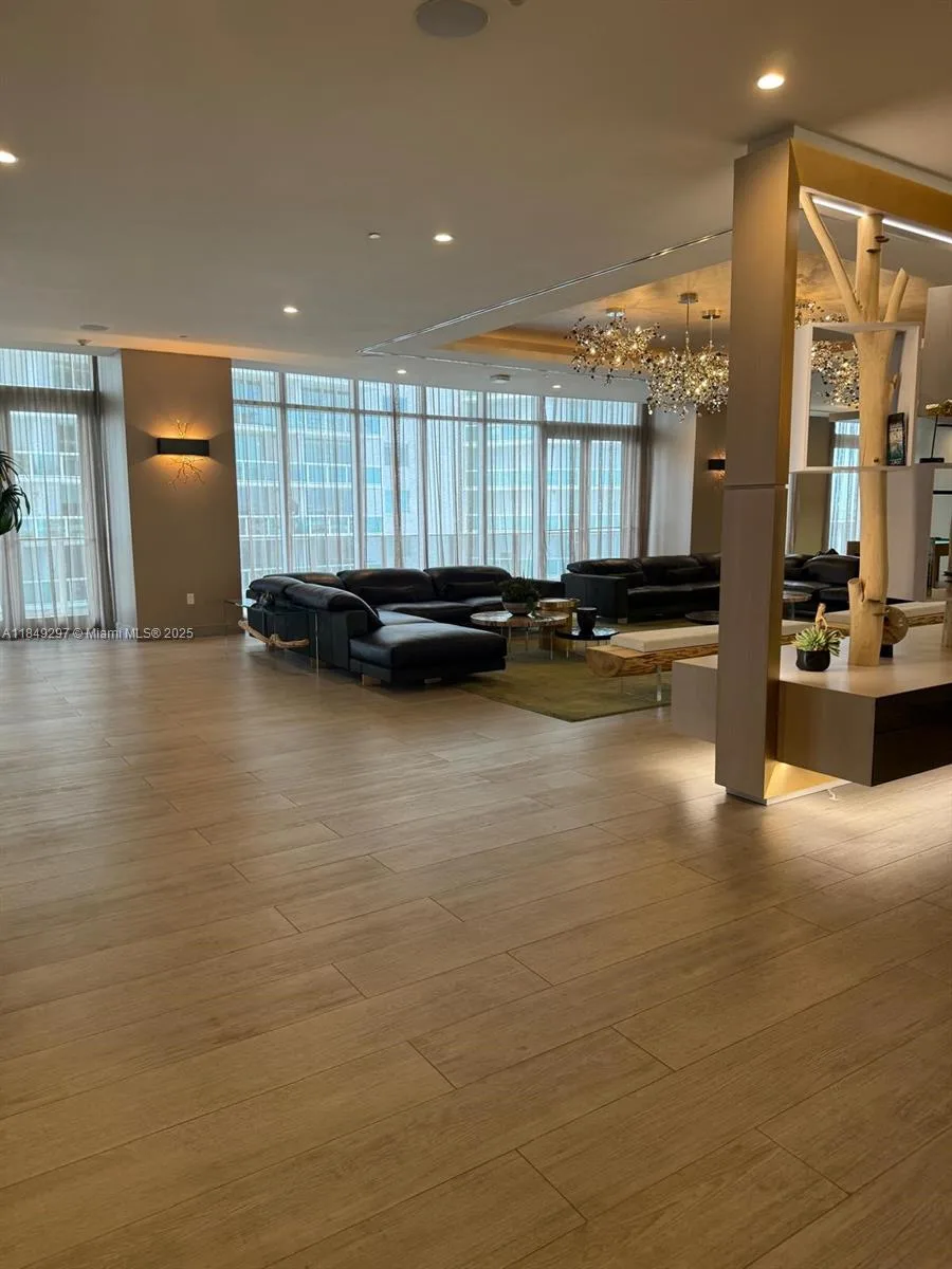 488 NE 18th St # 3204, Miami, FL 33132 photo 10