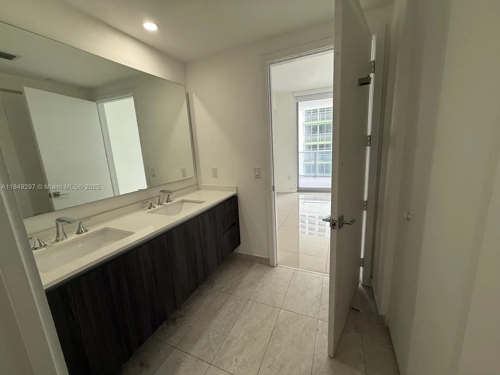 488 NE 18th St # 3204, Miami, FL 33132 photo 8