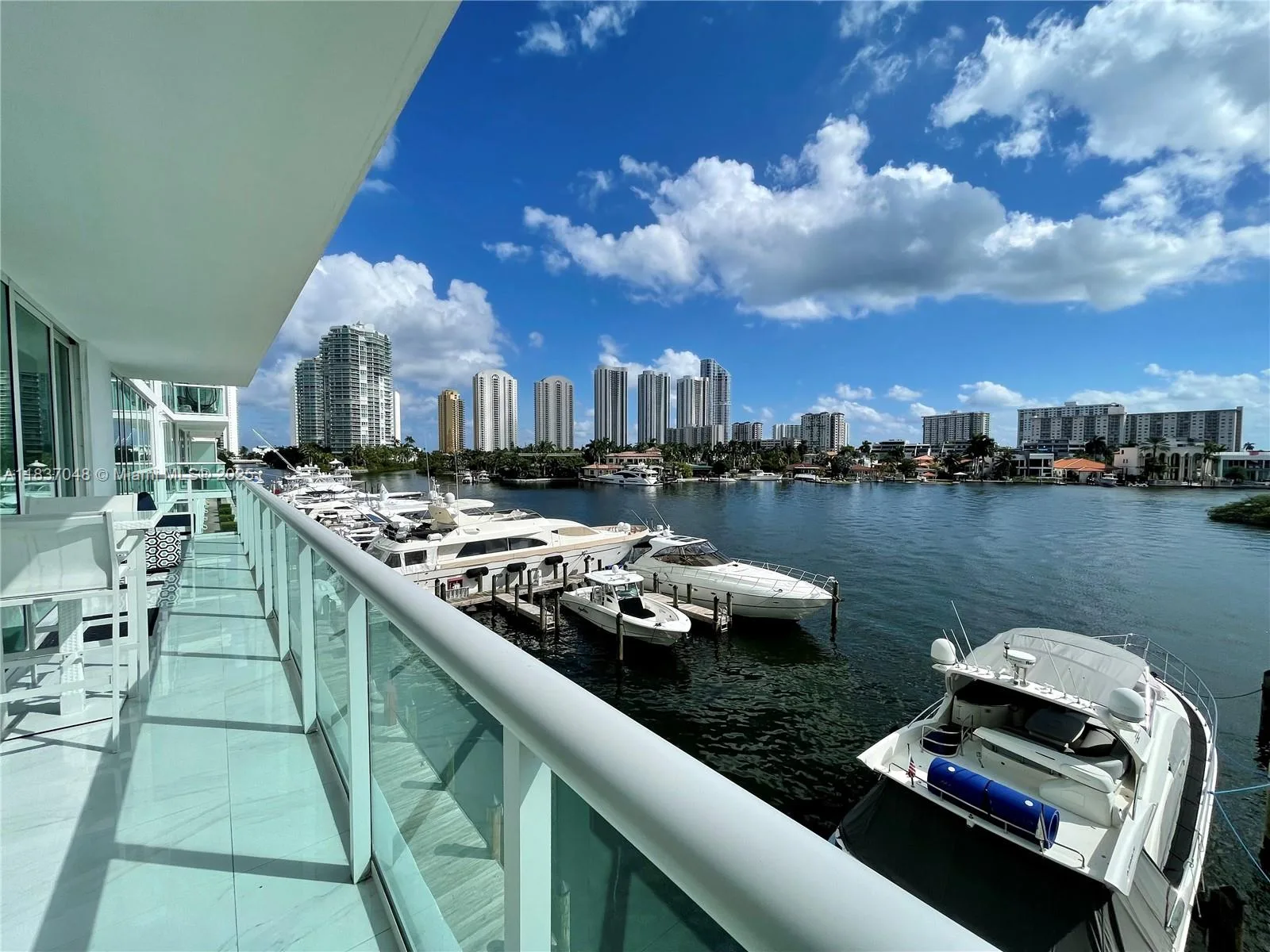 400 Sunny Isles Blvd # 305, Sunny Isles Beach, FL 33160