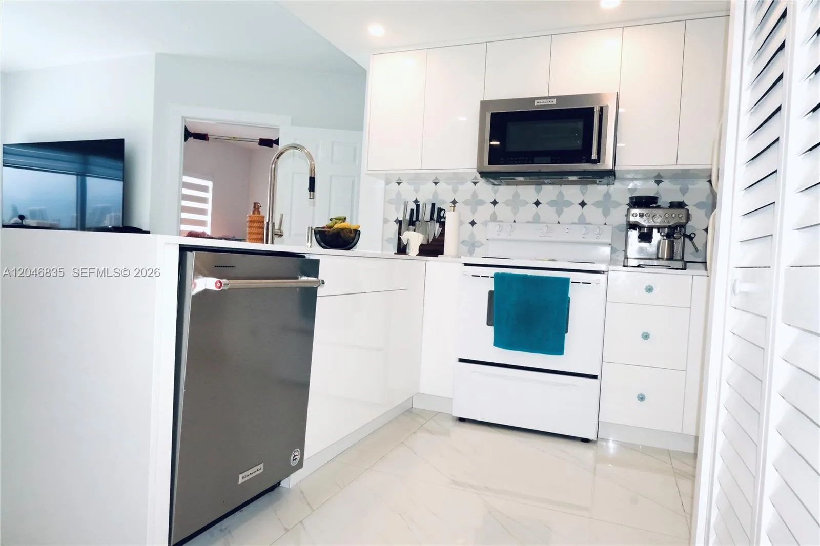 3410 Coral Way # PH-05, Miami, FL 33145 photo 5