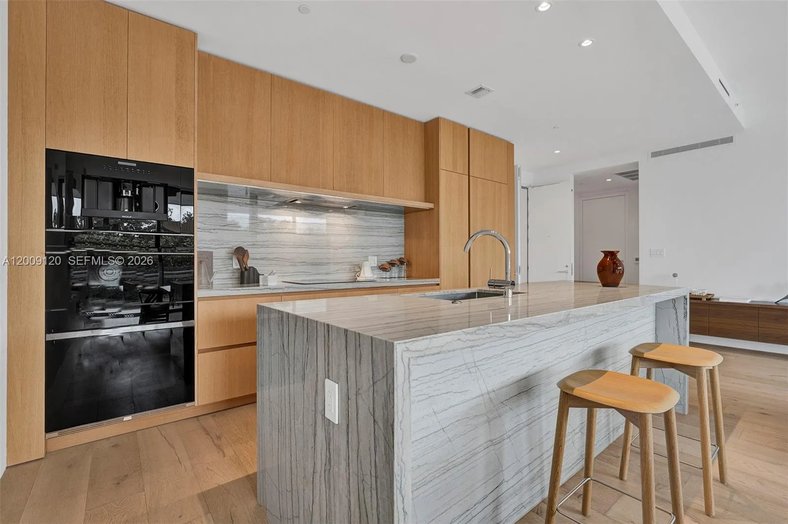 8701 Collins Ave # 304, Miami Beach, FL 33154 photo 3