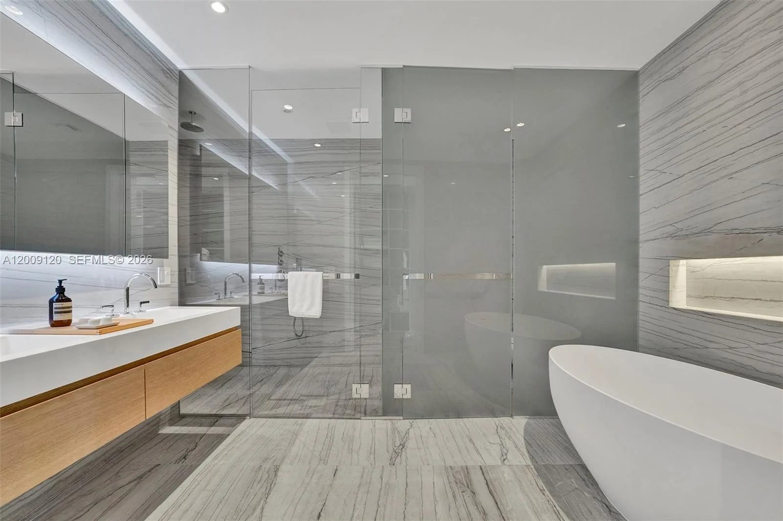 8701 Collins Ave # 304, Miami Beach, FL 33154 photo 4