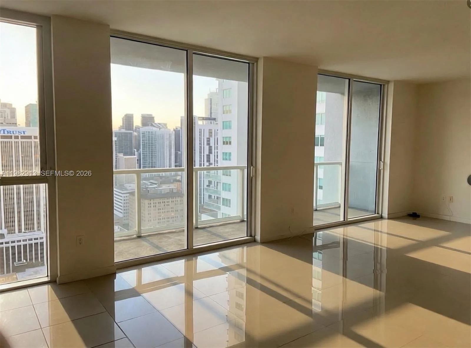 244 Biscayne Blvd # 3305, Miami, FL 33132 photo 6