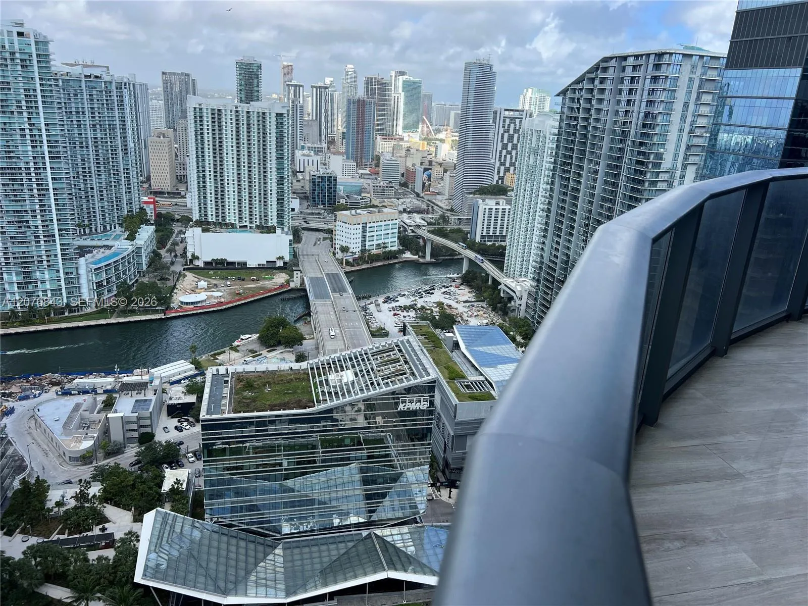 45 SW 9th St # 4408, Miami, FL 33130
