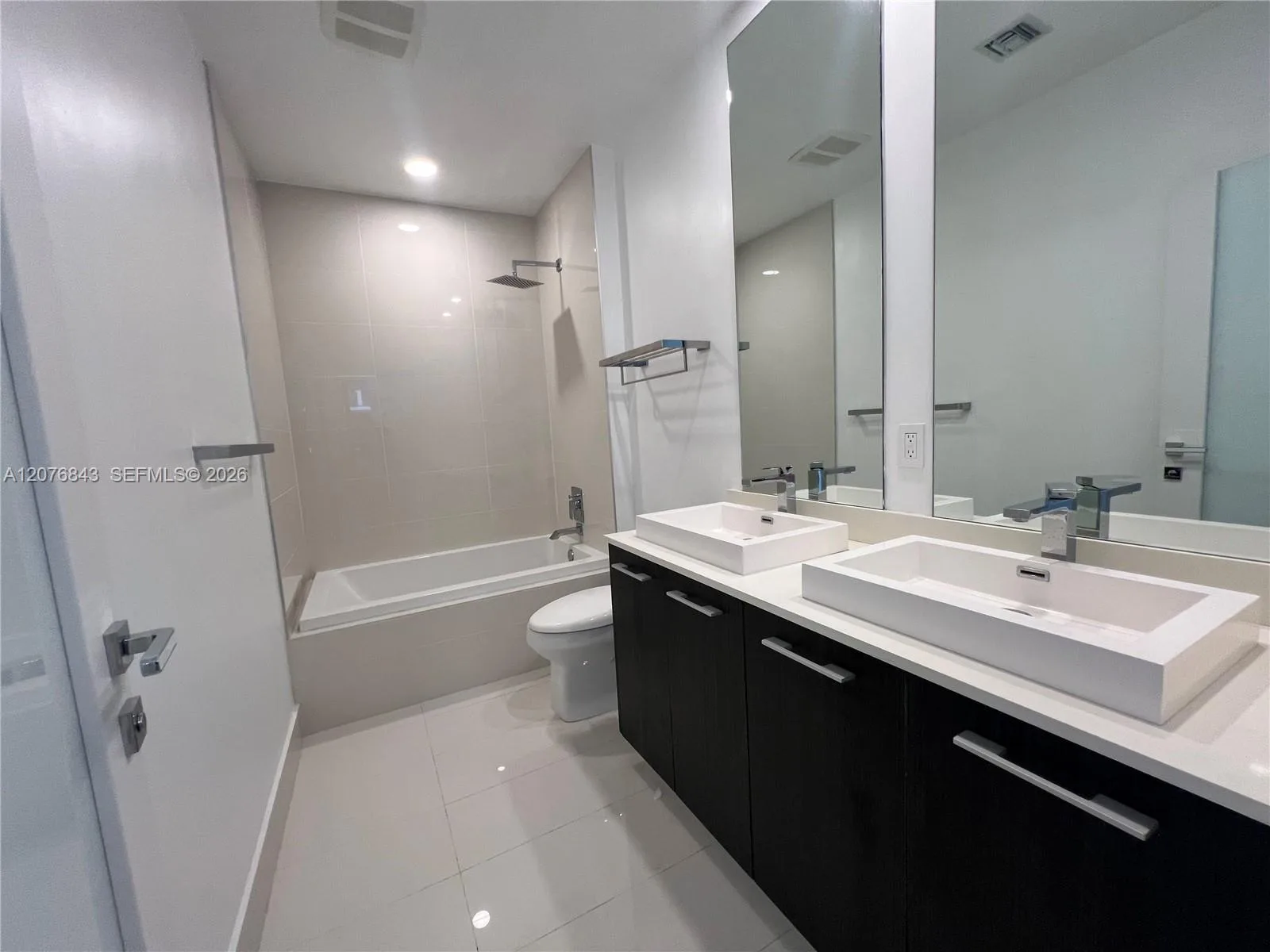 45 SW 9th St # 4408, Miami, FL 33130 photo 10
