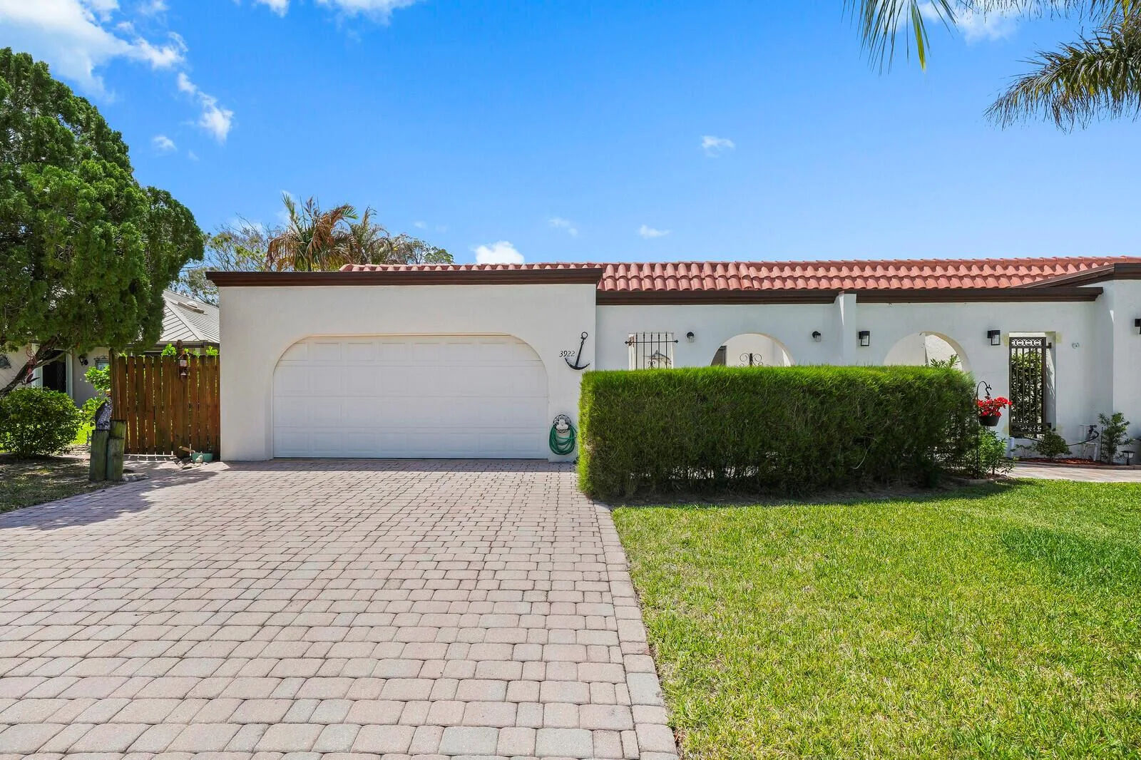 3922 SE Fairway W, Stuart, FL 34997 photo 2