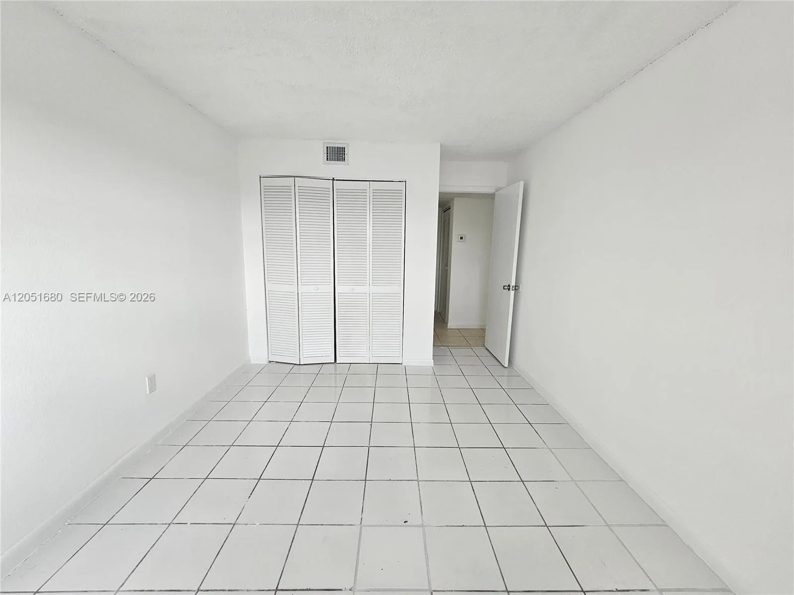 3610 NW 21st St # 206, Lauderdale Lakes, FL 33311 — zdjęcie 4
