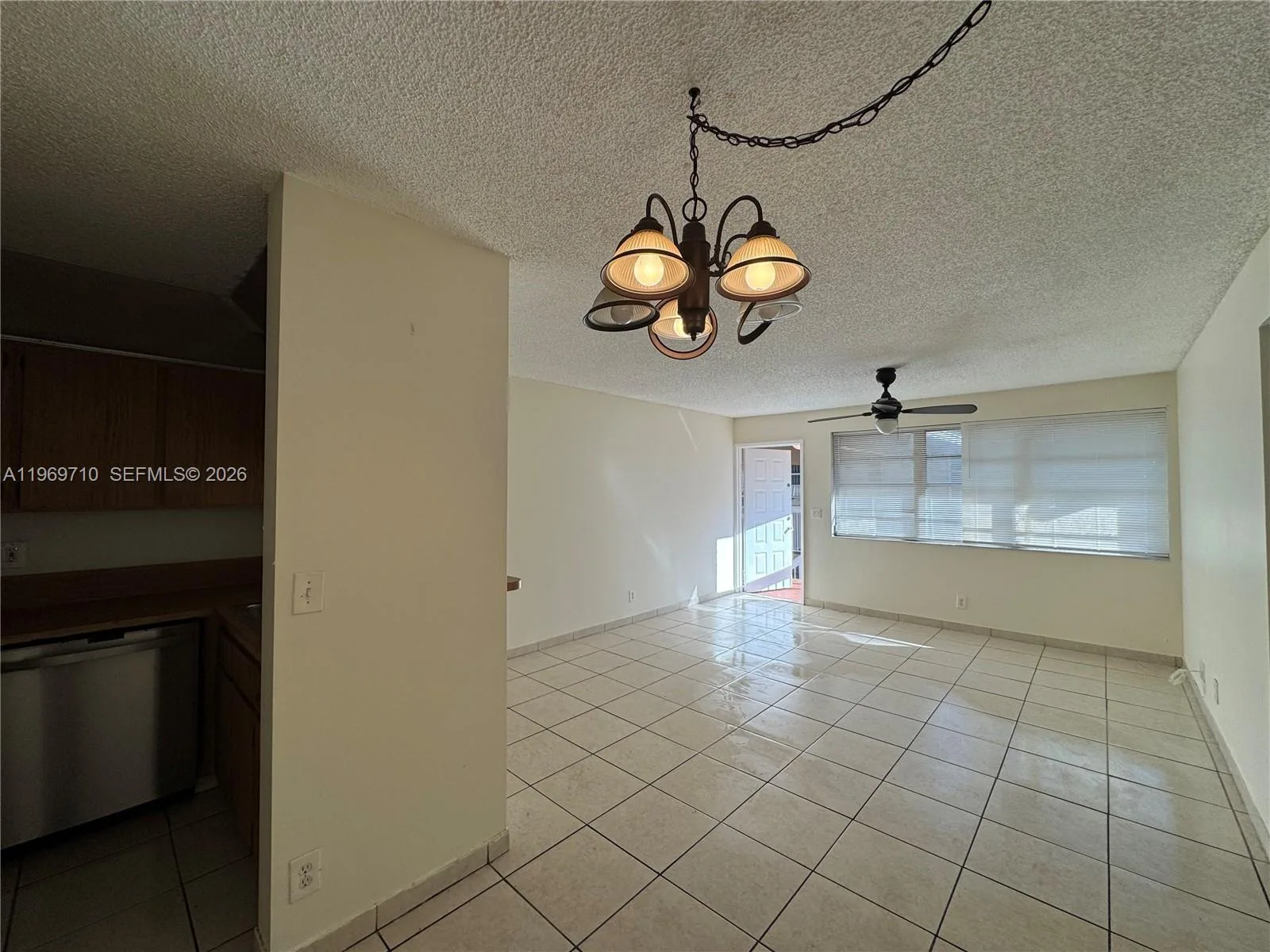 1024 Twin Lakes Dr # 21-F, Coral Springs, FL 33071 photo 4