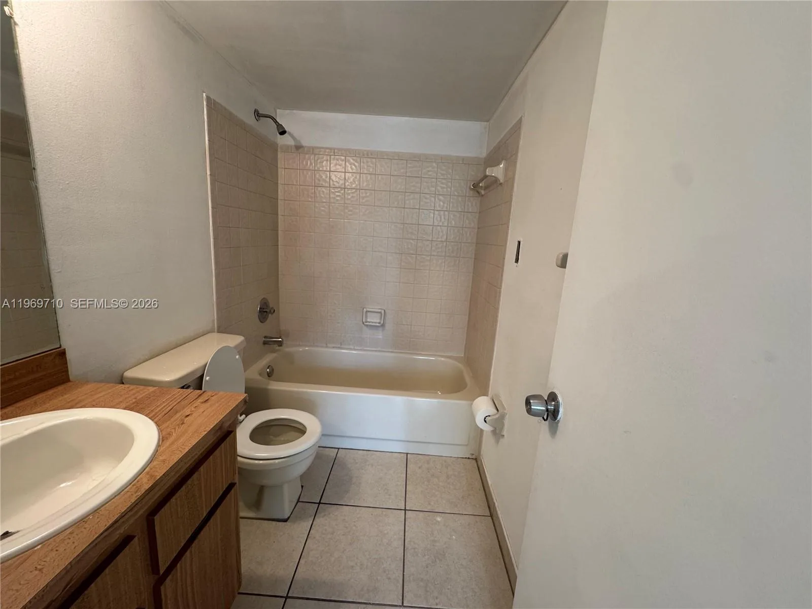 1024 Twin Lakes Dr # 21-F, Coral Springs, FL 33071 photo 7