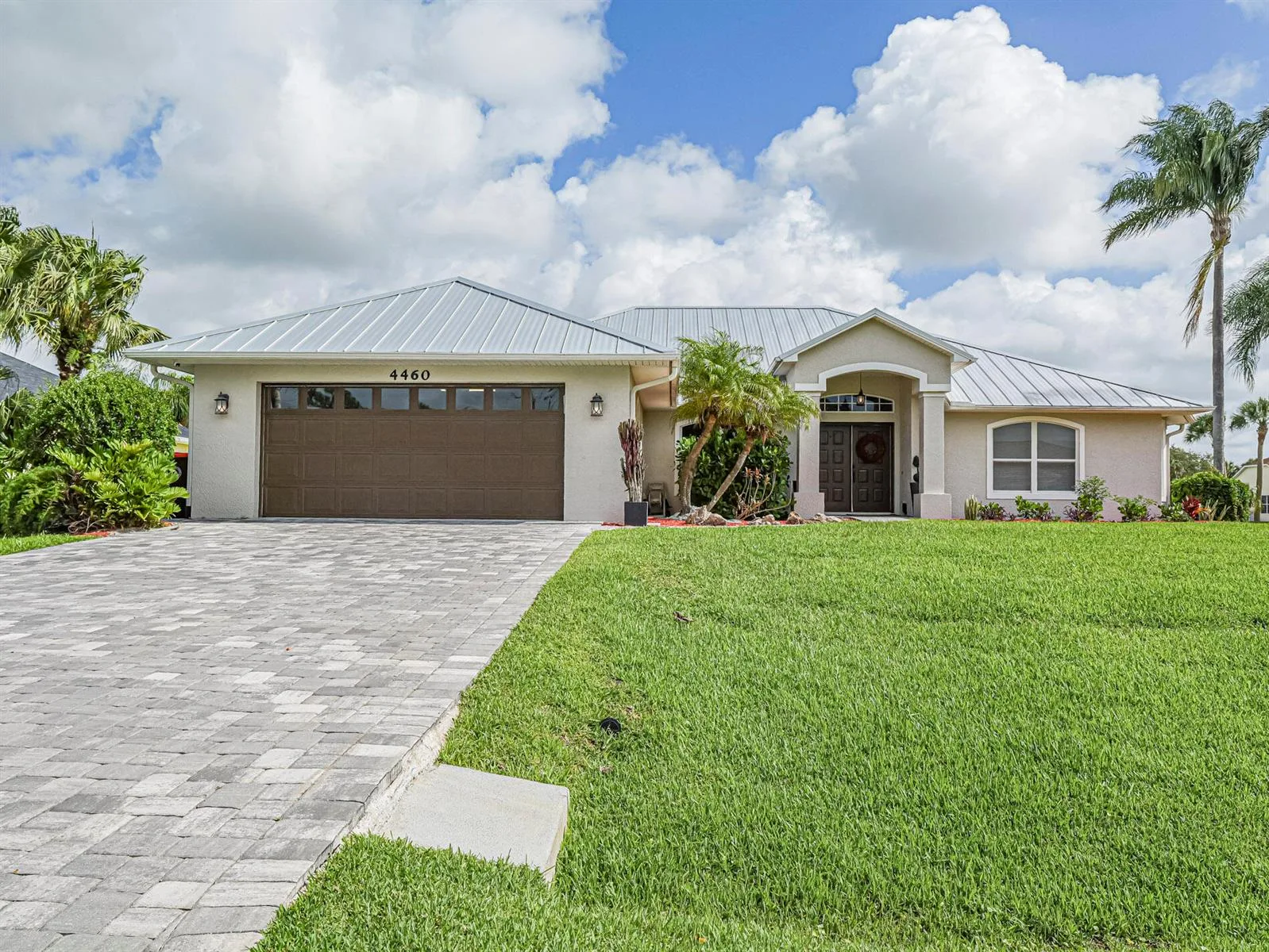 4460 SW 12th Manor SW, Vero Beach, FL 32968