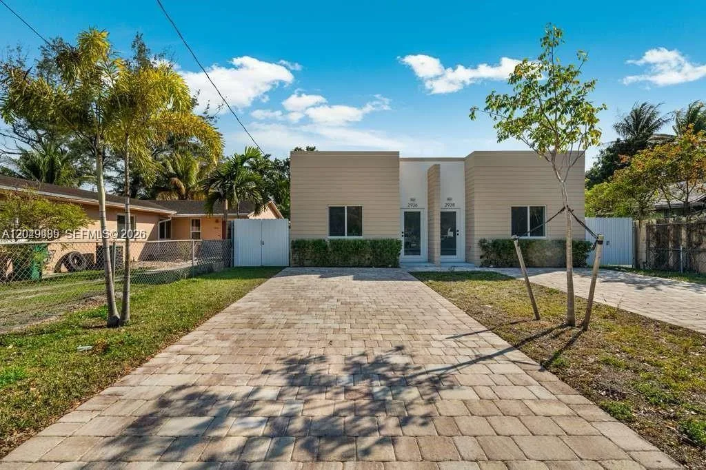 2938 NW 27th St # 2936, Miami, FL 33142