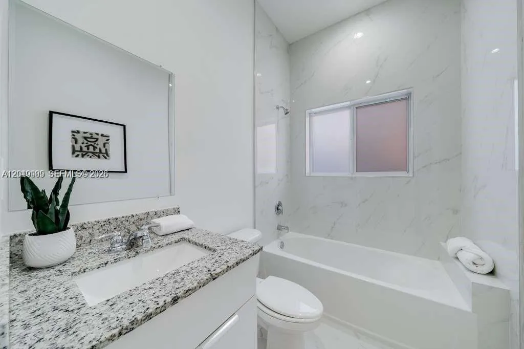 2938 NW 27th St # 2938, Miami, FL 33142 photo 6