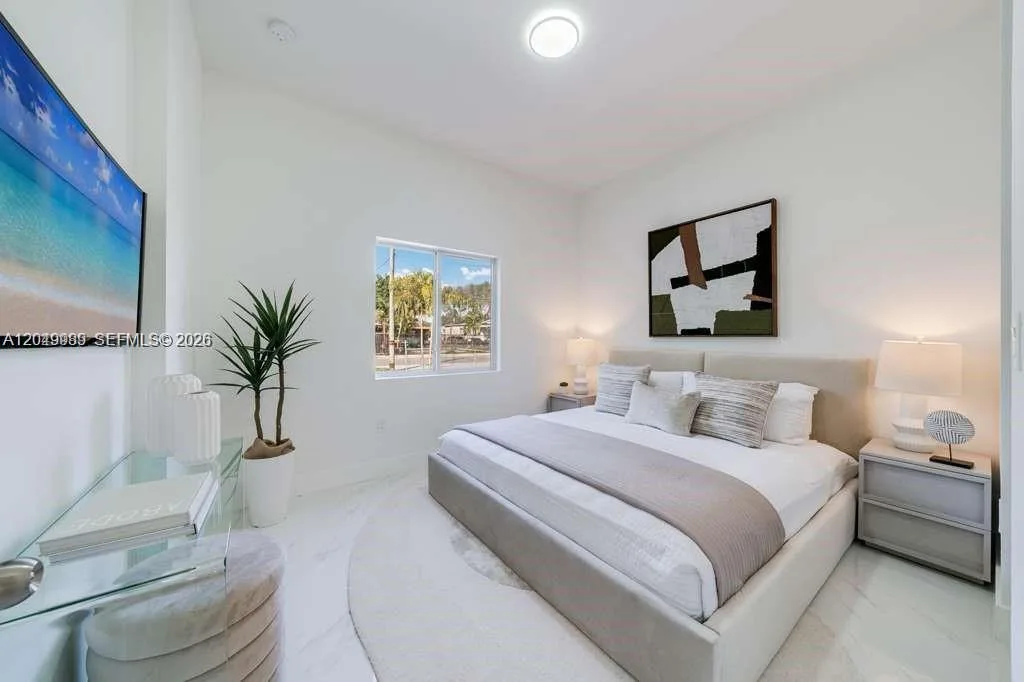 2938 NW 27th St # 2938, Miami, FL 33142 photo 9