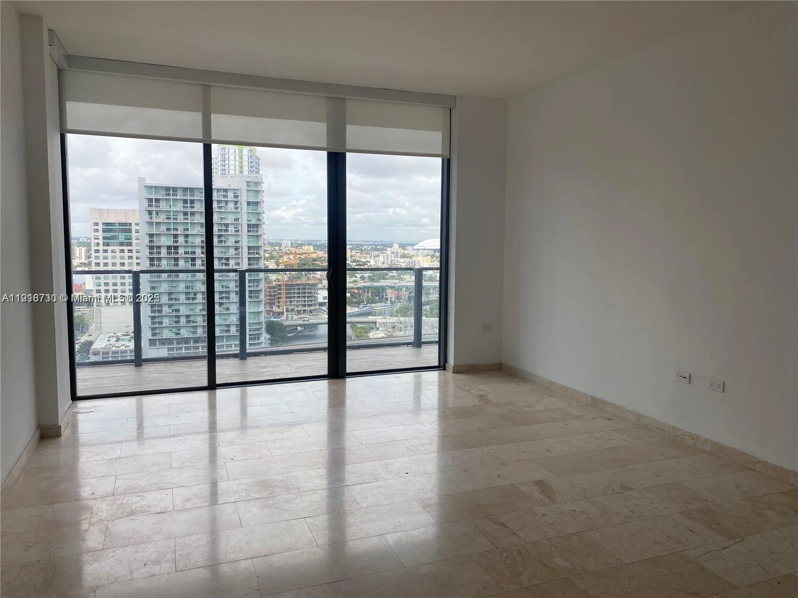 68 SE 6th St # 2106, Miami, FL 33131 photo 3