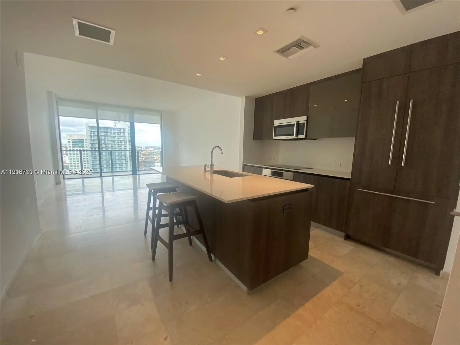 68 SE 6th St # 2106, Miami, FL 33131 photo 4