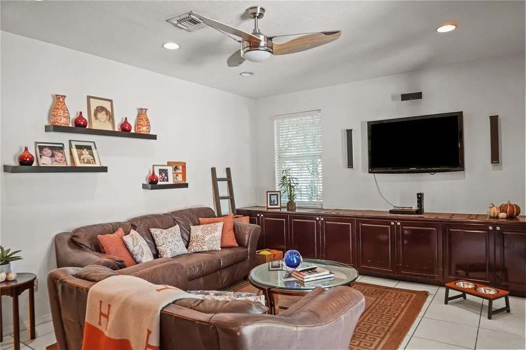 8209 SW 173rd Terrace, Palmetto Bay, FL 33157 photo 11