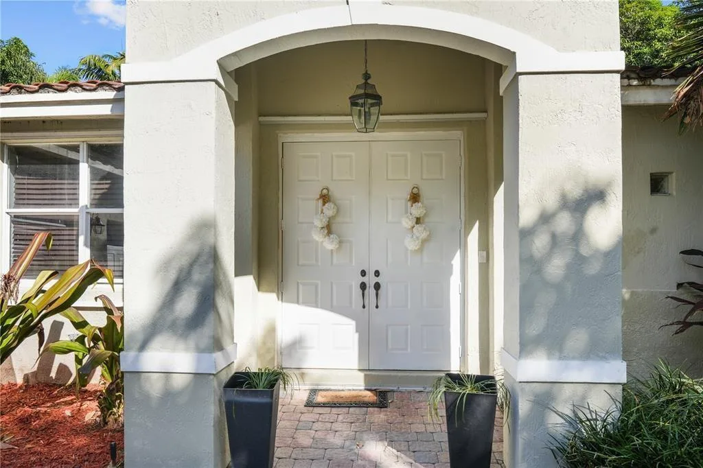 8209 SW 173rd Terrace, Palmetto Bay, FL 33157 — zdjęcie 2