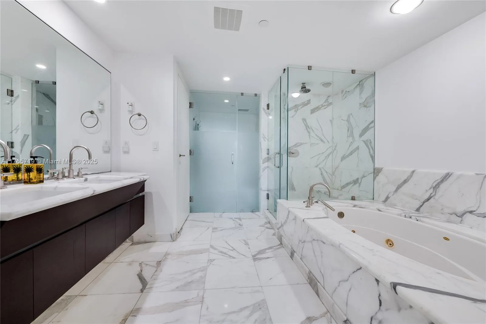 2627 S Bayshore Dr # 605, Miami, FL 33133 photo 9